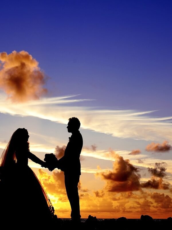 sunset, wedding, silhouettes-698501.jpg